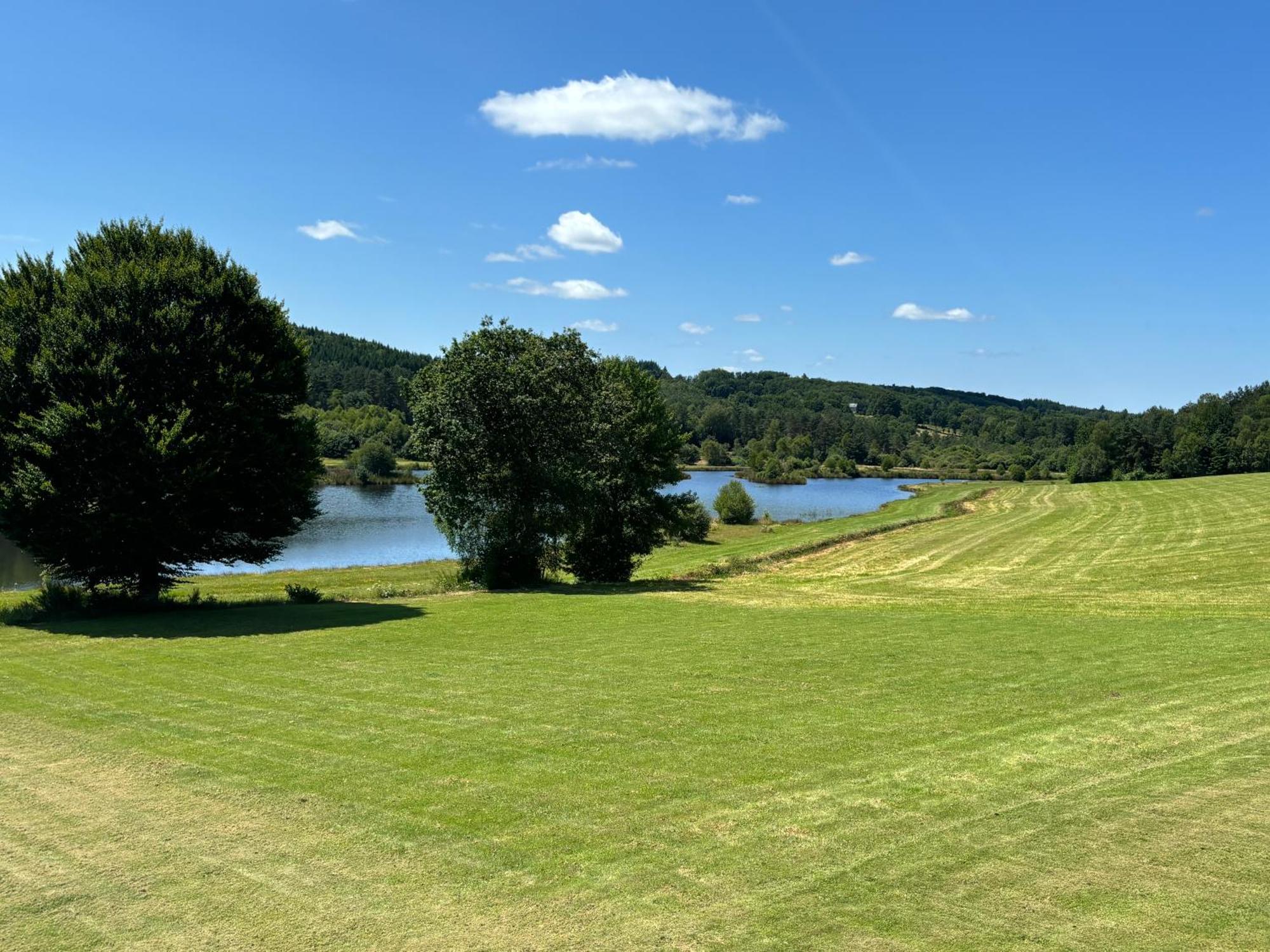 Domaine Des Annouillards Villa Sornac Exterior photo