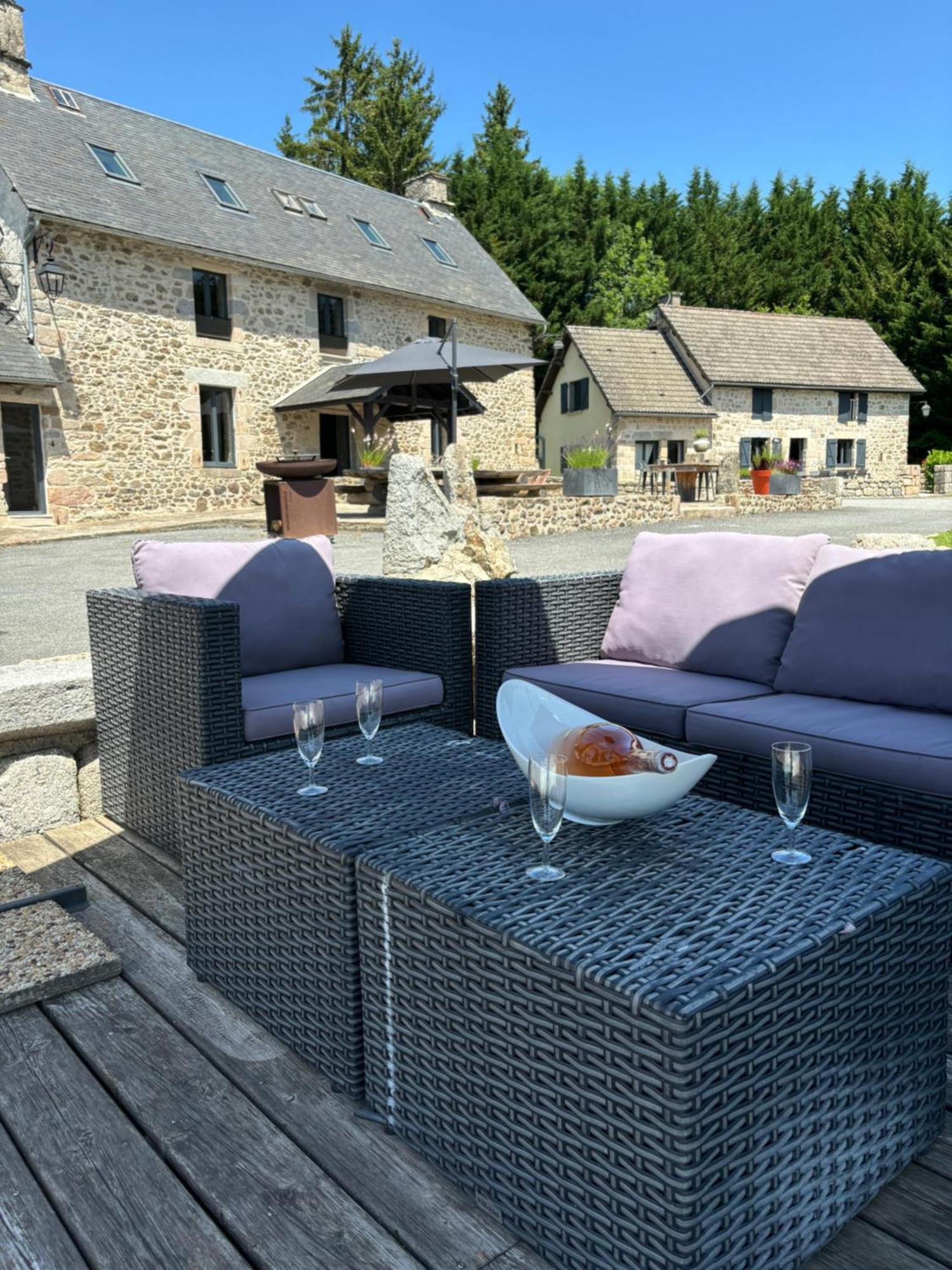 Domaine Des Annouillards Villa Sornac Exterior photo